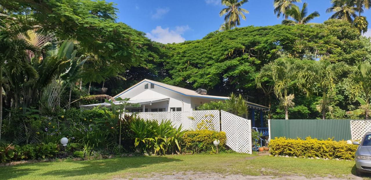 Are Tamareni 2Br Beach Cottage Or River Studio Avarua Exterior foto